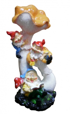 Гипсовая садовая фигурка Три гнома под грибом